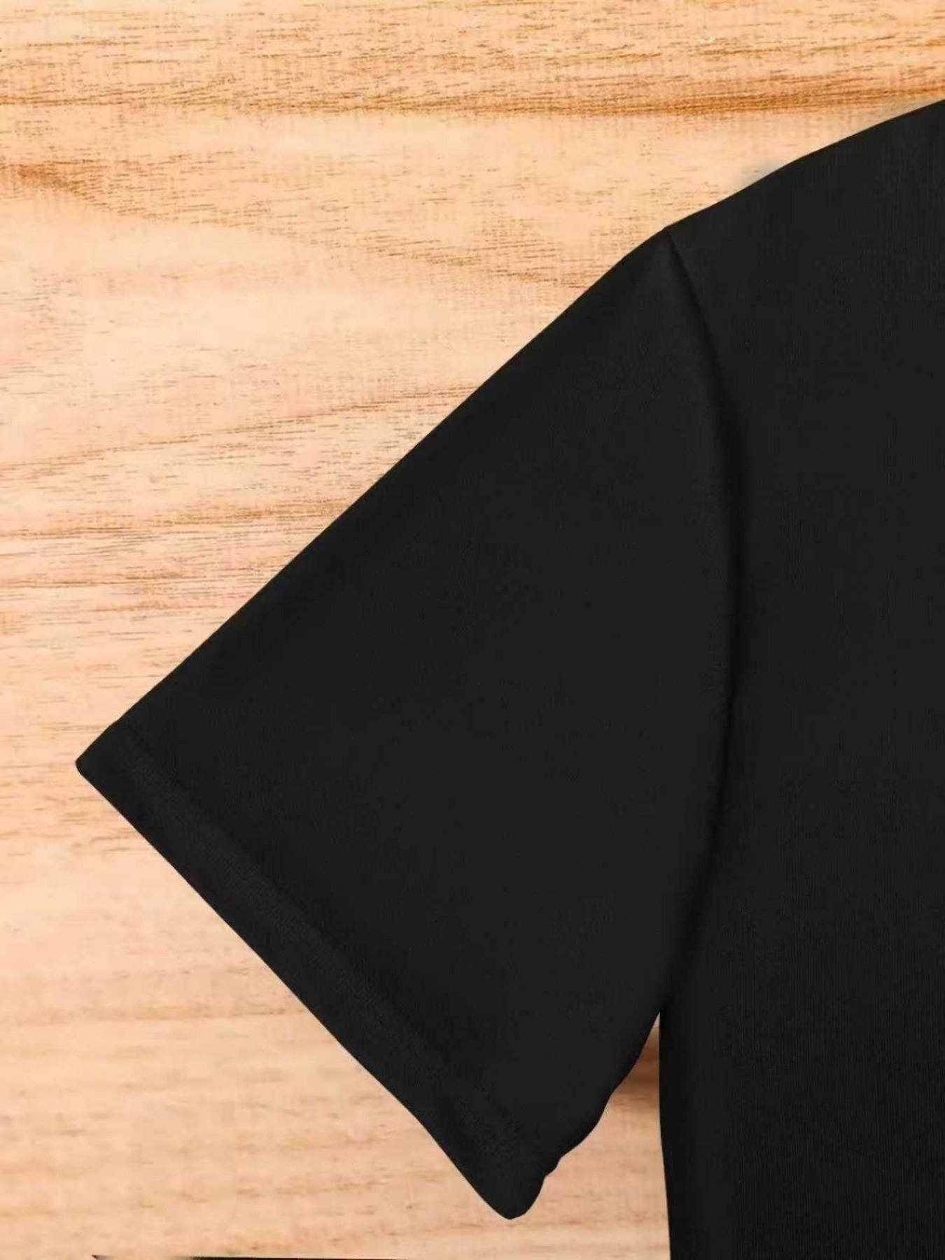 The men's short-sleeved shirt  - Summer Clothing Must Haves ulasan dan harga